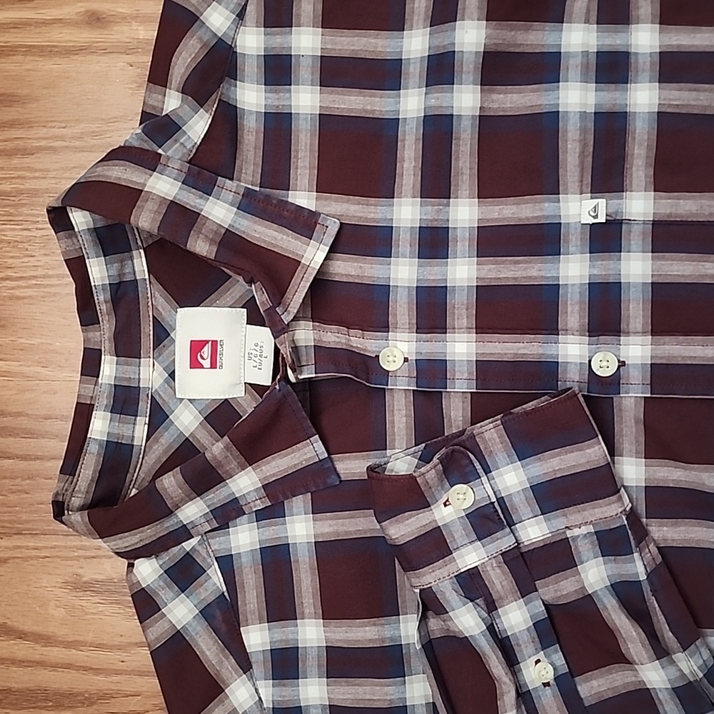 Quicksilver dress shirt lg reg fit